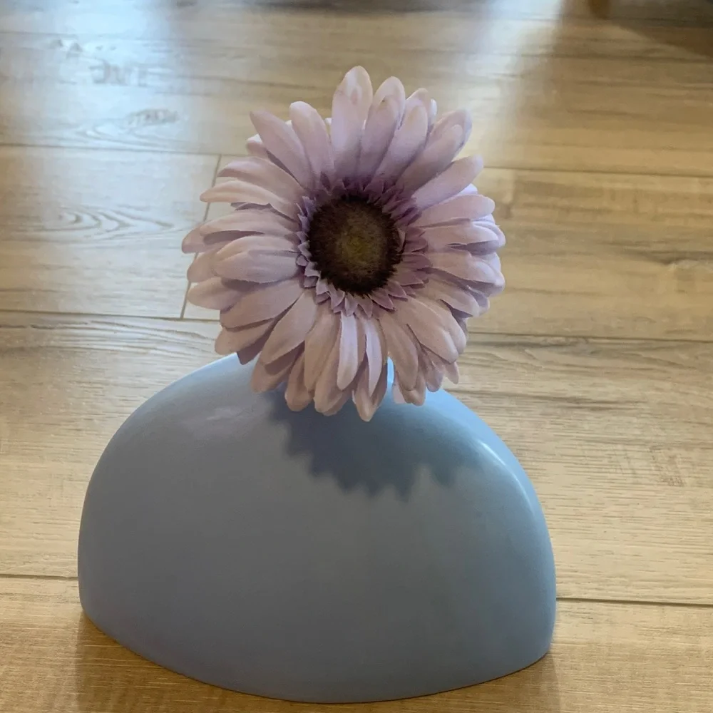Baby Blue Modern Vase with removable Purple Daisy